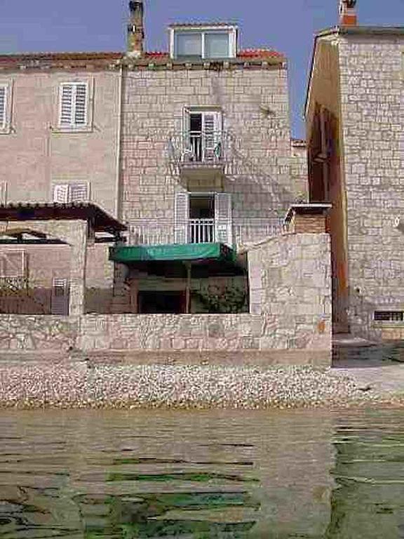 Apartments Acalinovic Vis Oda fotoğraf